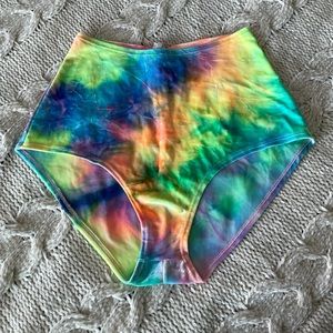 Velvet tie die bottoms